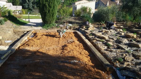 Création d'un terrain de boule sur Le Beausset .