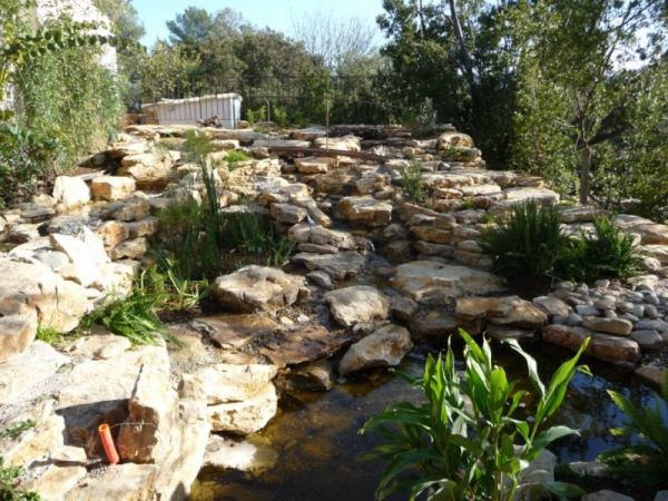 Cascade sur la cadiere d'azur (Var)